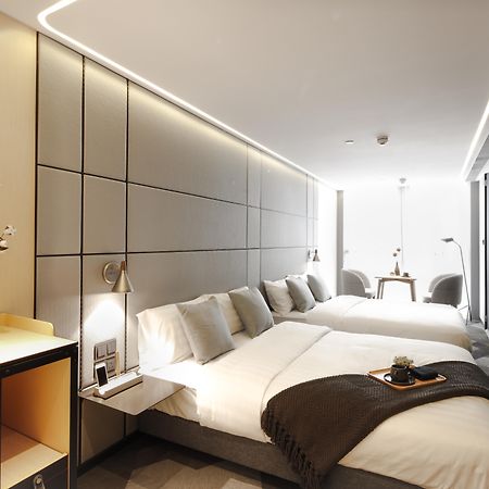 Hotel Ease Access Tsuen Wan Hong Kong Exterior foto