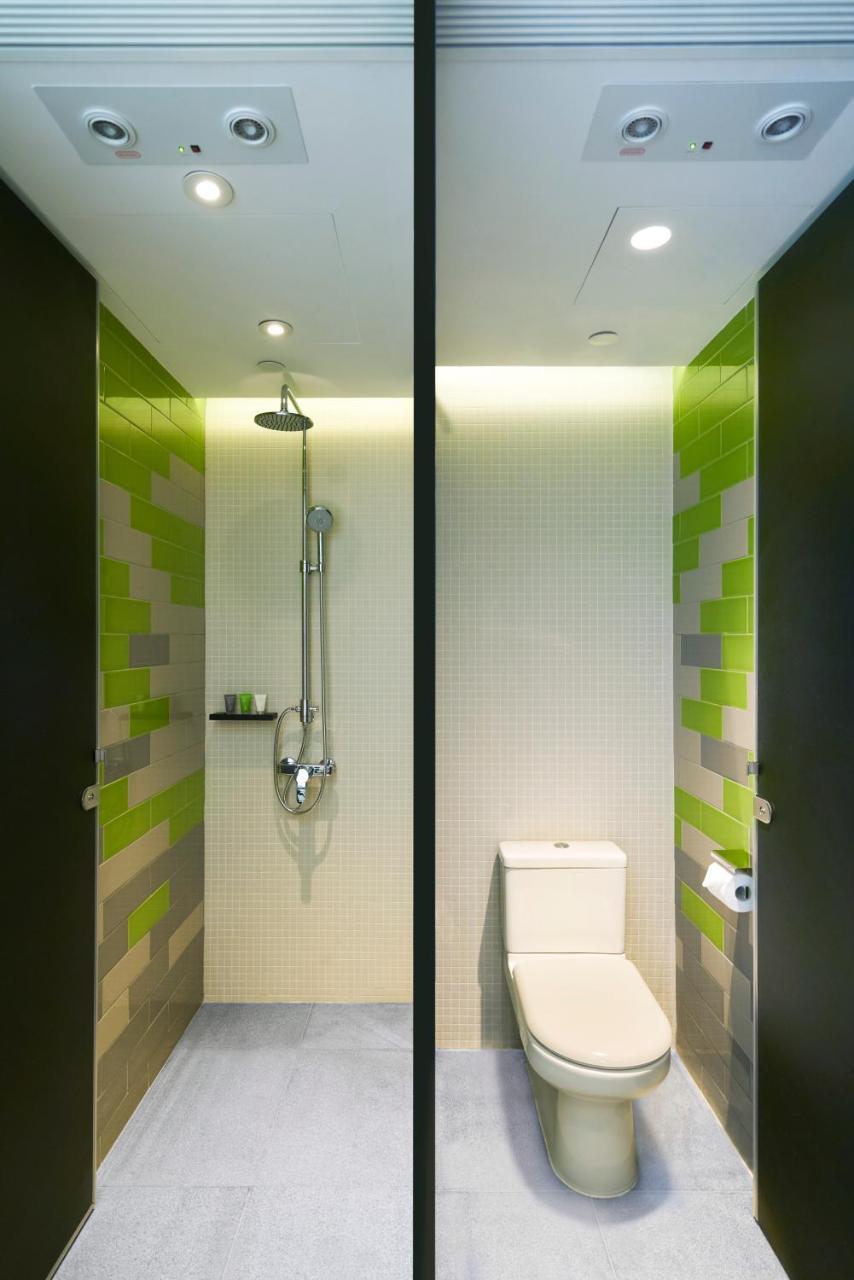 Hotel Ease Access Tsuen Wan Hong Kong Exterior foto